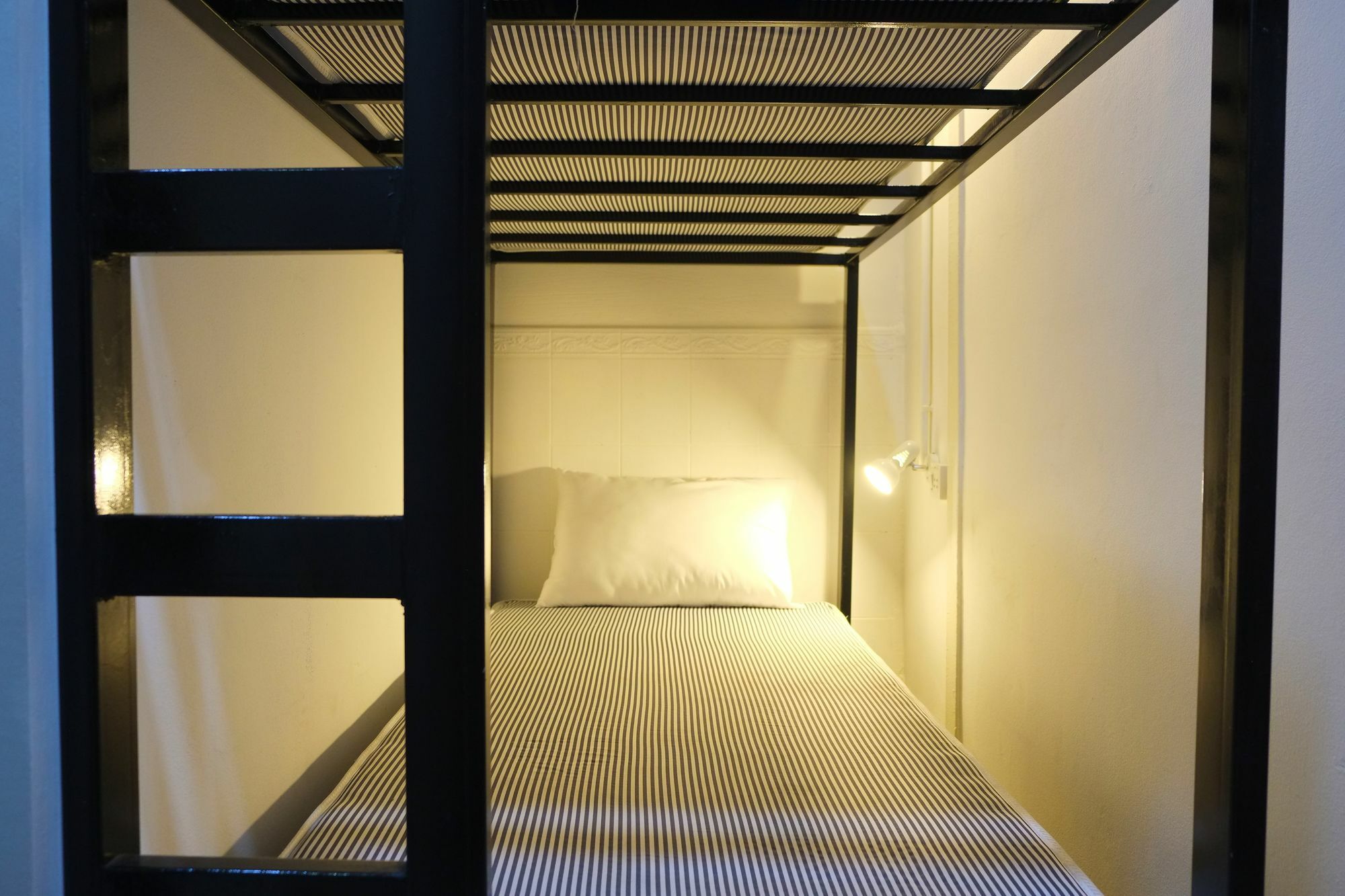 Mypatong Social Hostel Ngoại thất bức ảnh