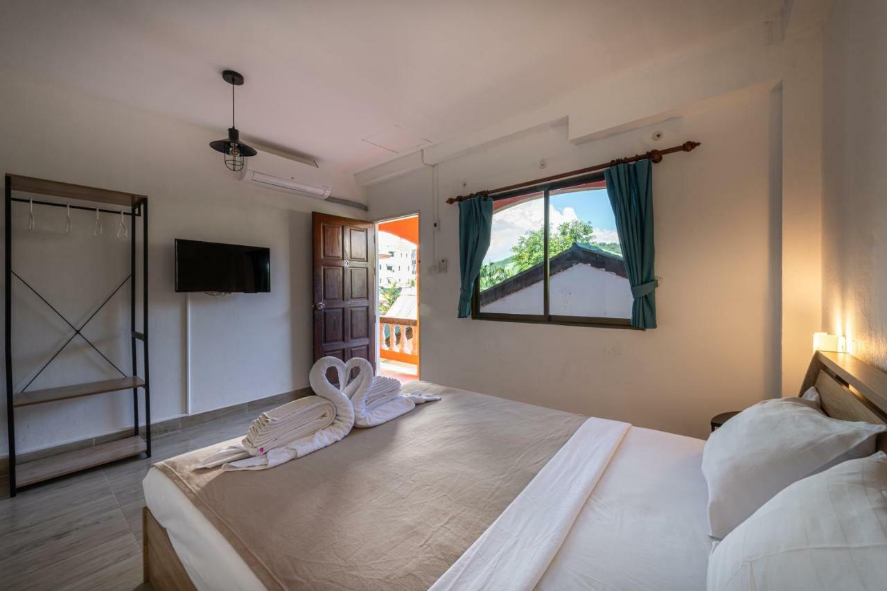 Mypatong Social Hostel Ngoại thất bức ảnh