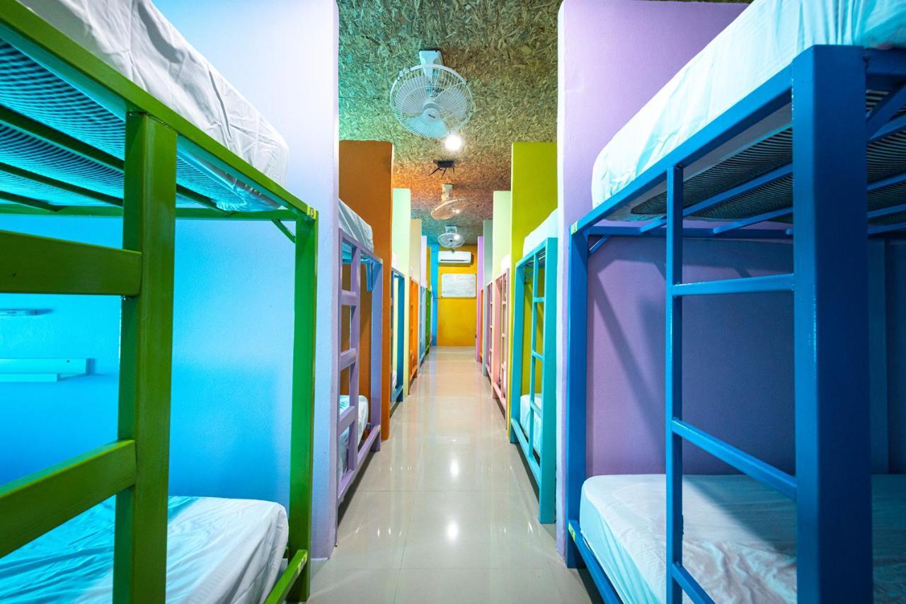 Mypatong Social Hostel Ngoại thất bức ảnh