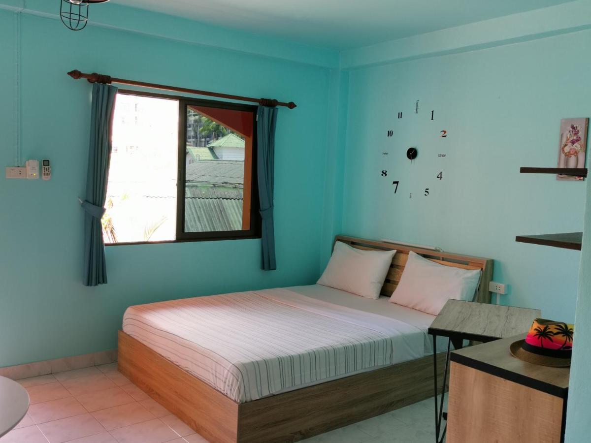 Mypatong Social Hostel Ngoại thất bức ảnh